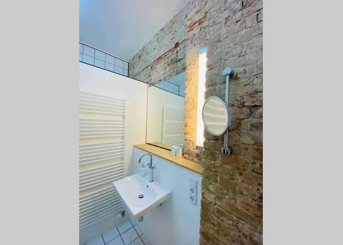 Wunderschoene Ladenwohnung In Kreuzberg * Берлин