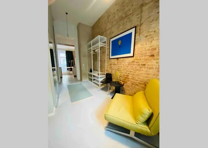 Wunderschoene Ladenwohnung In Kreuzberg Apartament