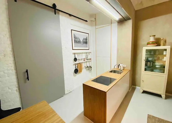 Lägenhet Wunderschoene Ladenwohnung In Kreuzberg